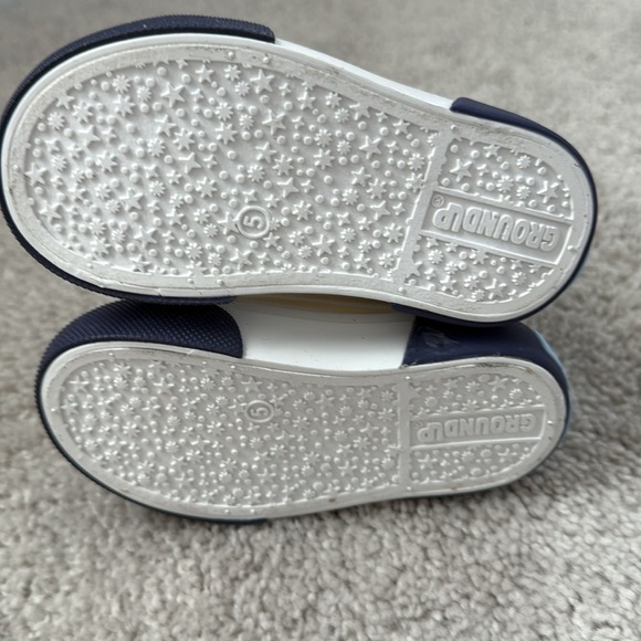 Bluey Kids High-Top Sneakers - Blue,Yellow and White Toddler size 5 - Picture 7 of 7